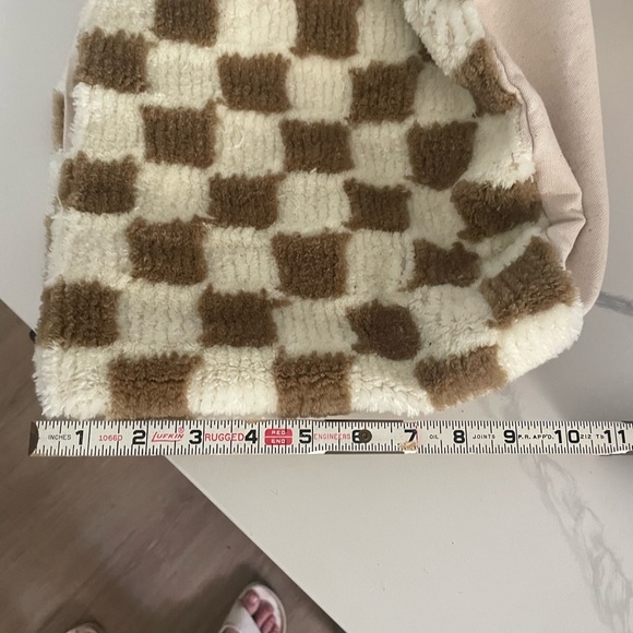 Cozy Checkered Planter Covers (2)- Cream and Brown - Picture 9 of 9